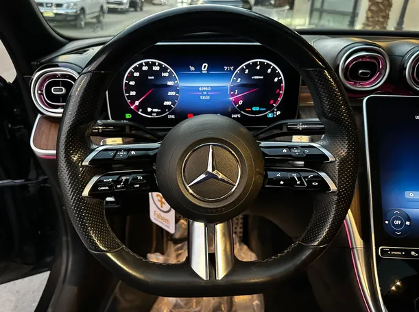 Car image 20