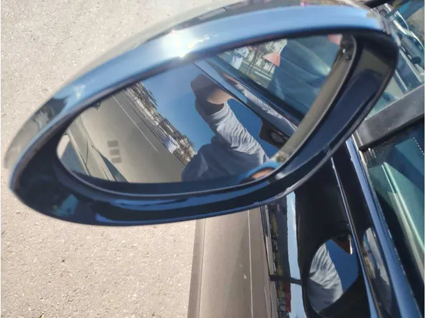 Car image 36