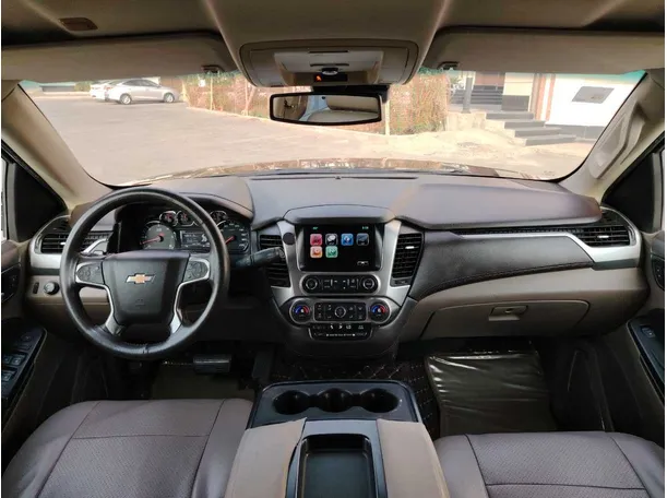 Car image 17