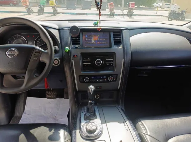 Car image 16