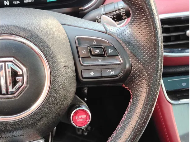 Car image 28