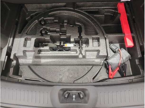 Car image 39
