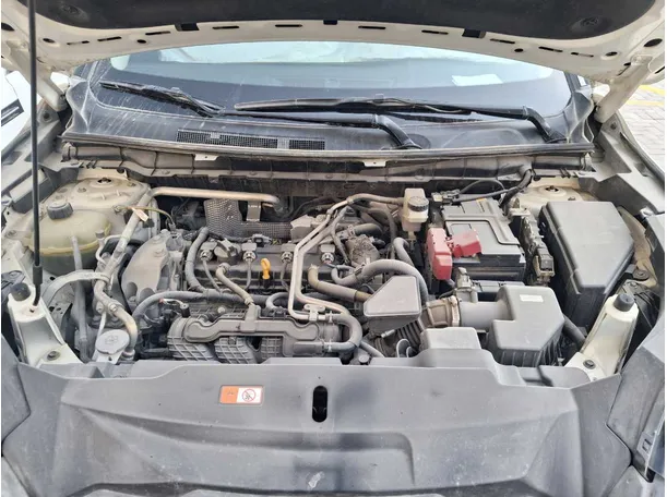 Car image 25