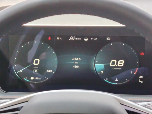 Car image 25