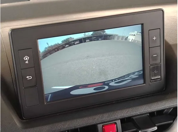 Car image 26