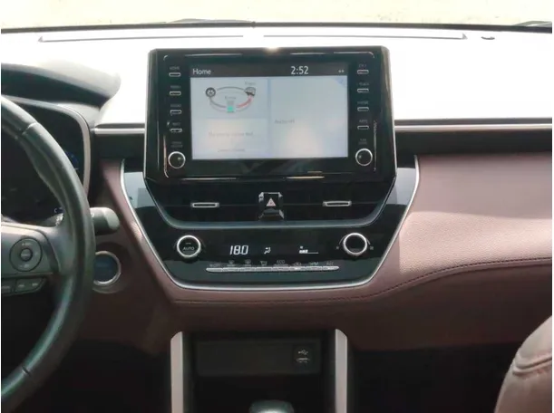 Car image 21