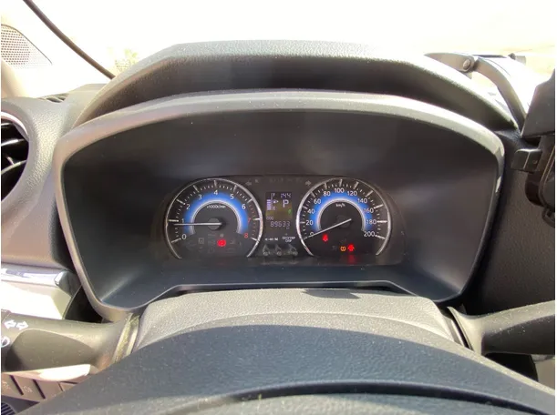 Car image 17
