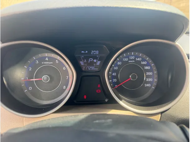 Car image 18