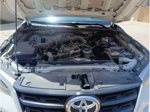 Car image 35