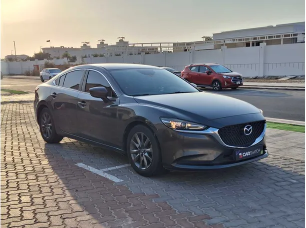 Car image 4