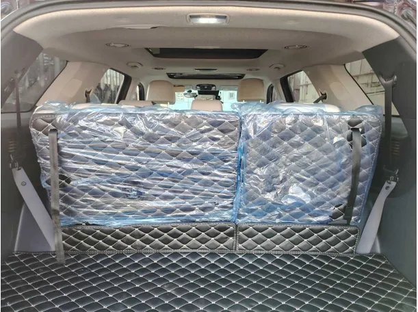 Car image 26