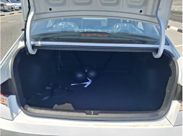 Car image 21