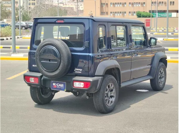 Car image 5