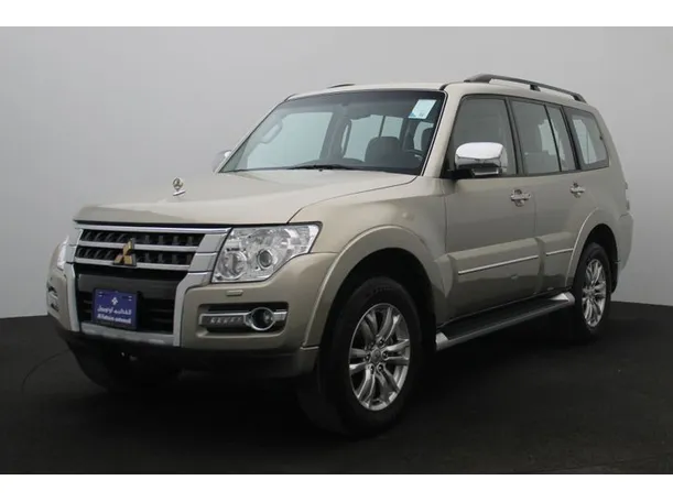 2020 Mitsubishi Pajero in Dubai