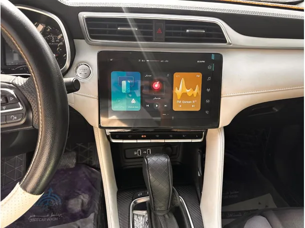 Car image 18