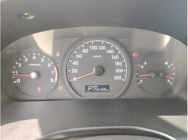 Car image 30