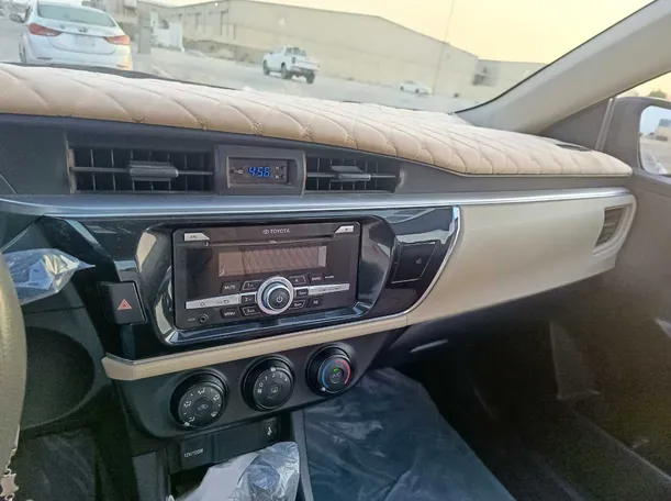 Car image 19