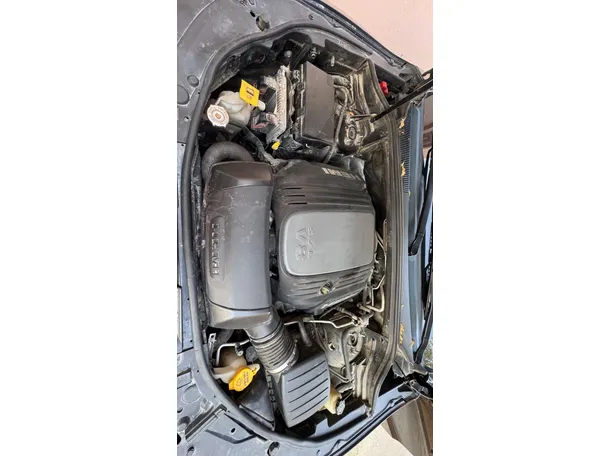 Car image 25