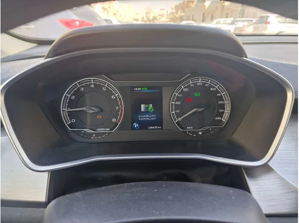 Car image 17
