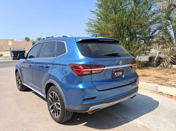 Car image 7