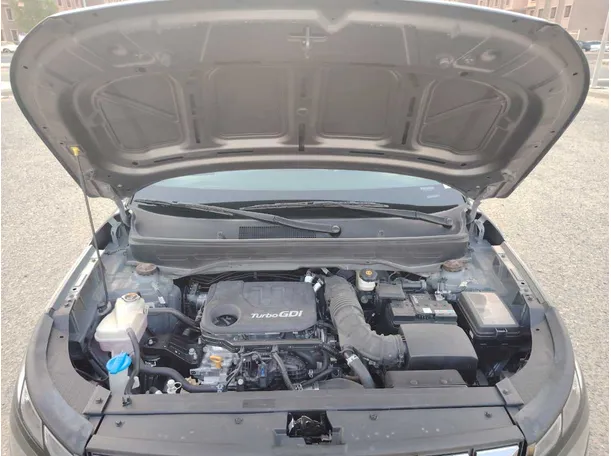 Car image 29