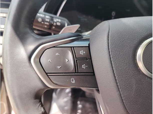Car image 43