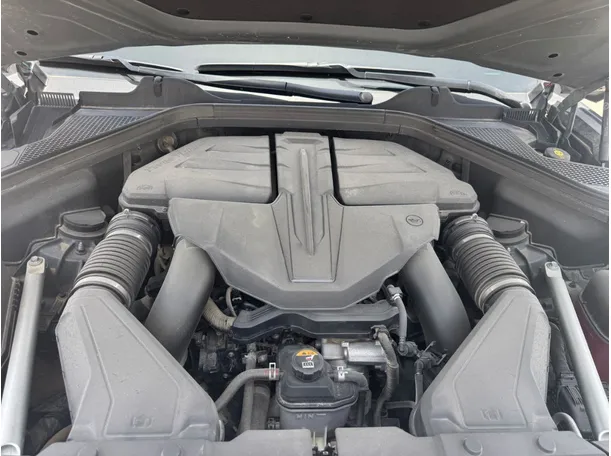 Car image 24