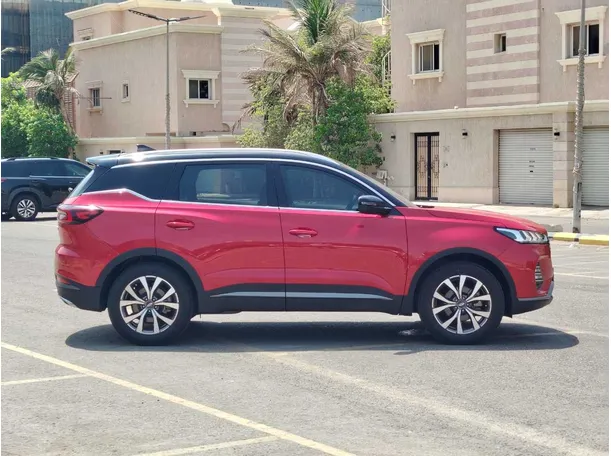 Car image 4