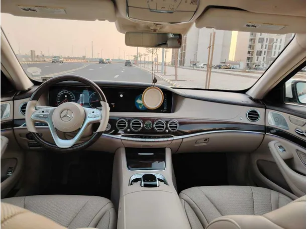 Car image 22