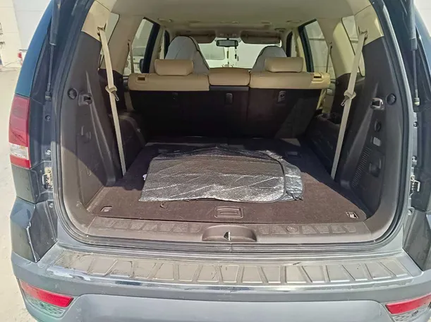Car image 29