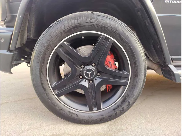 Car image 10
