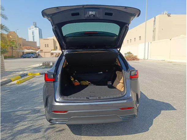 Car image 29