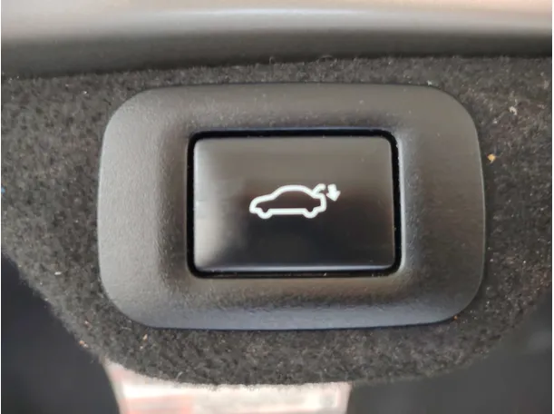 Car image 39