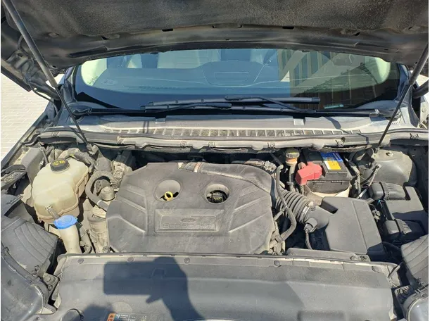 Car image 24