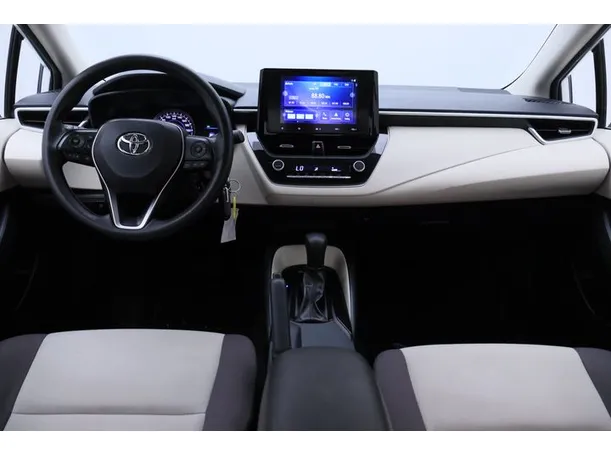 Car image 14