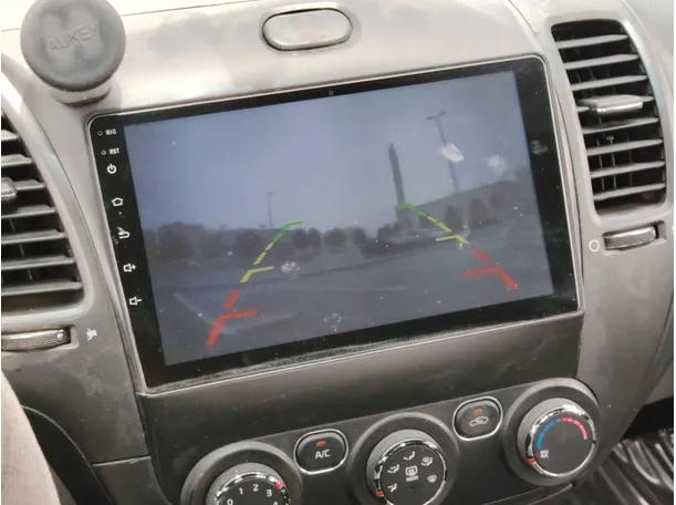 Car image 25