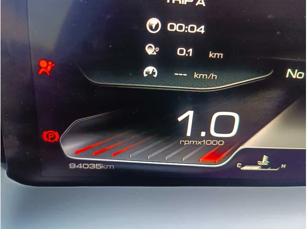 Car image 25