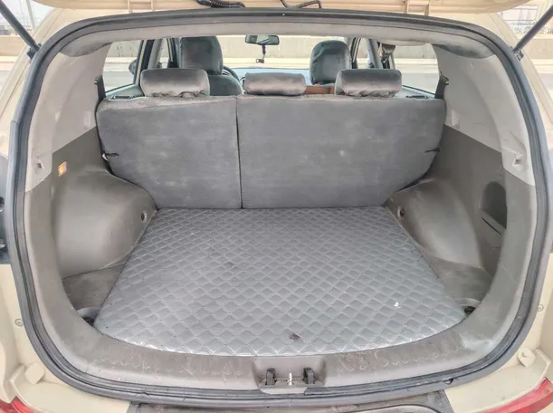 Car image 27