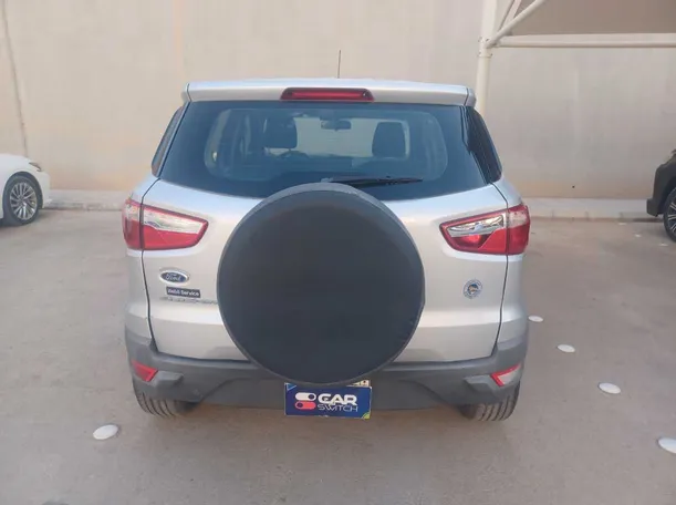 Car image 6
