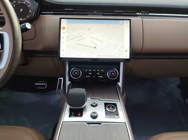 Car image 19