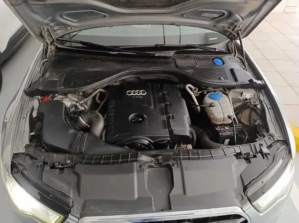Car image 22