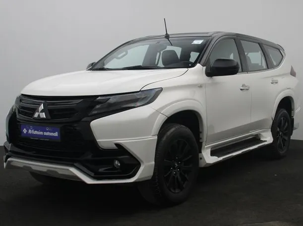 2019 Mitsubishi Montero Sport in Dubai