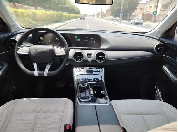 Car image 20