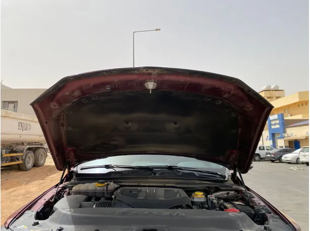 Car image 33