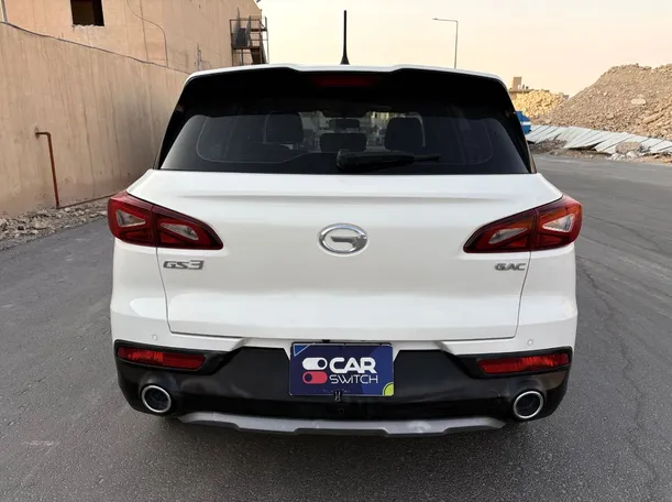 Car image 6