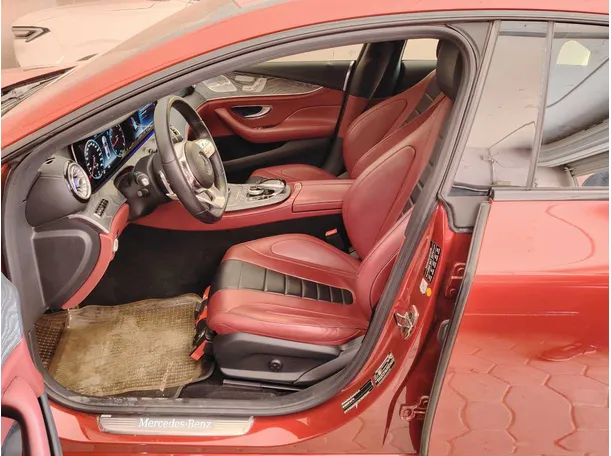 Car image 12