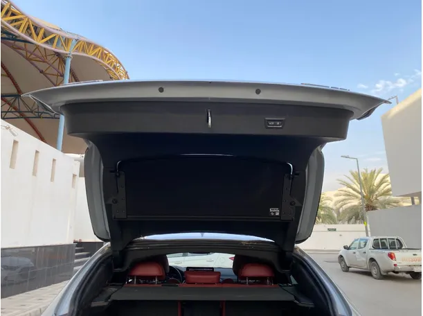 Car image 20