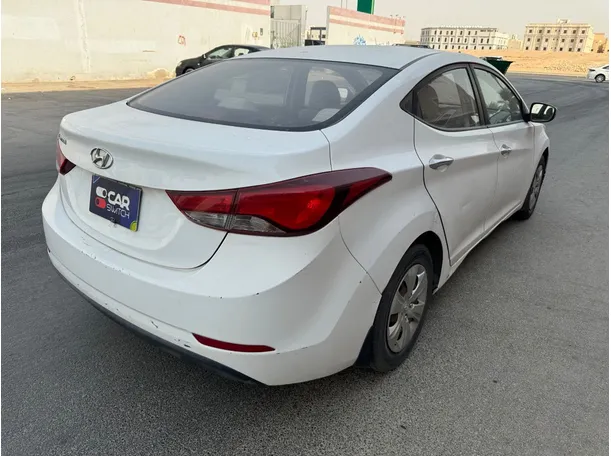 Car image 5