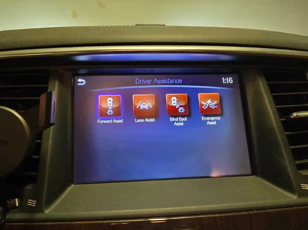 Car image 24