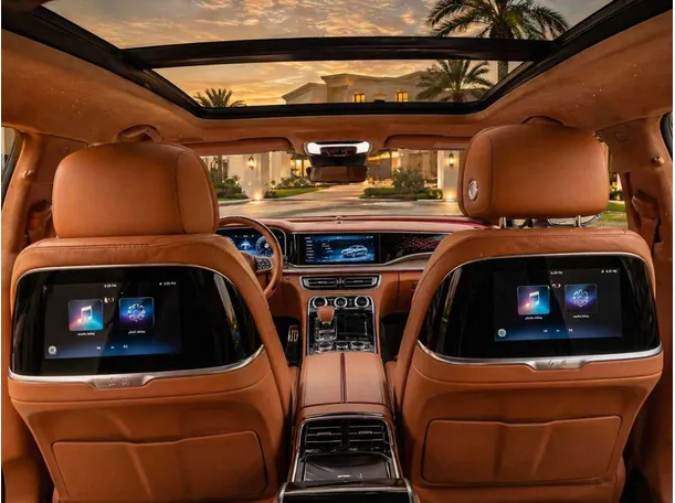 Car image 47